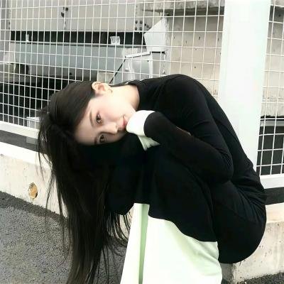 荒岛美女